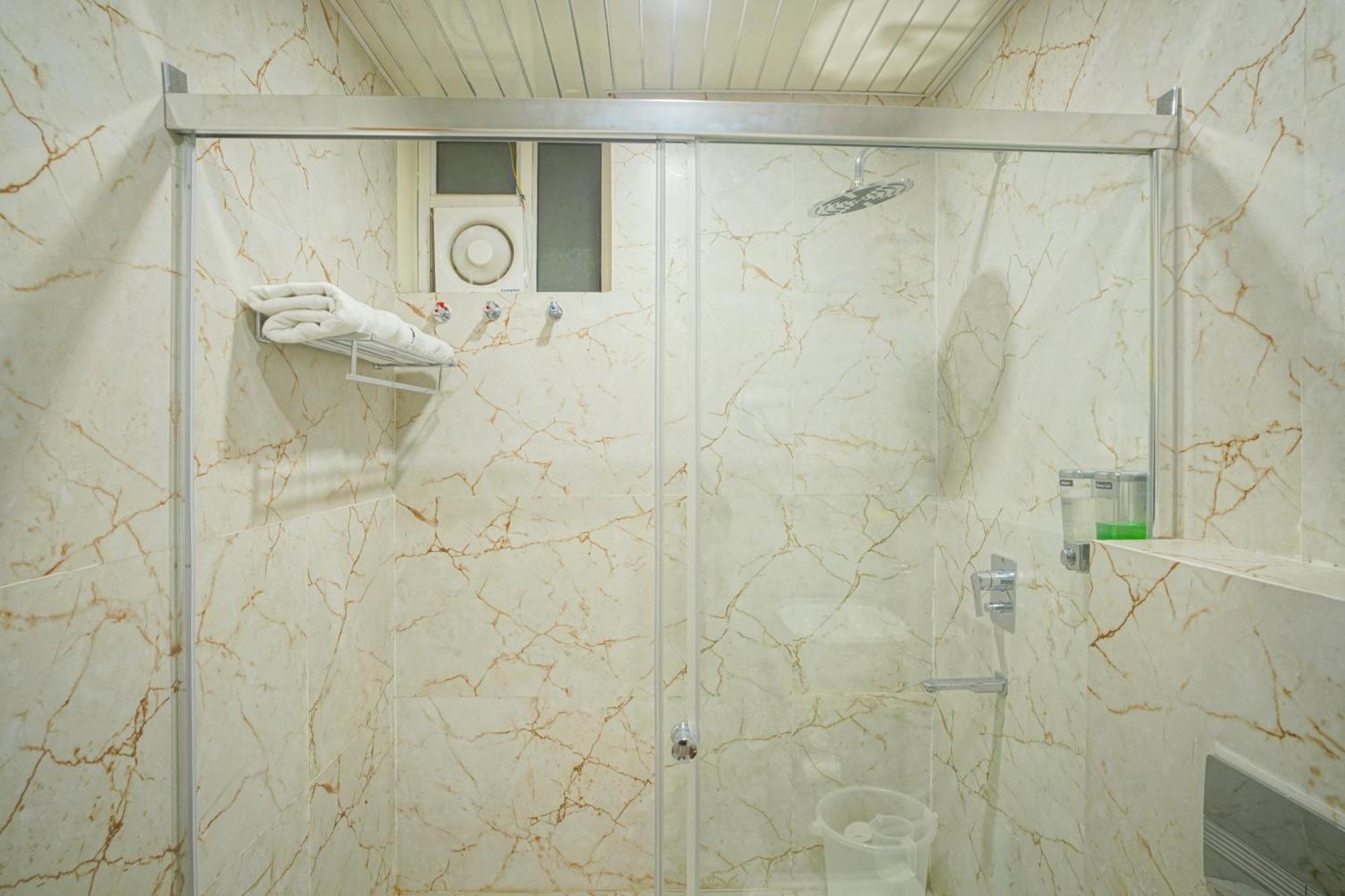 Hotel Nirvana Bliss, Behind Parmarth Niketan Rishīkesh Zewnętrze zdjęcie